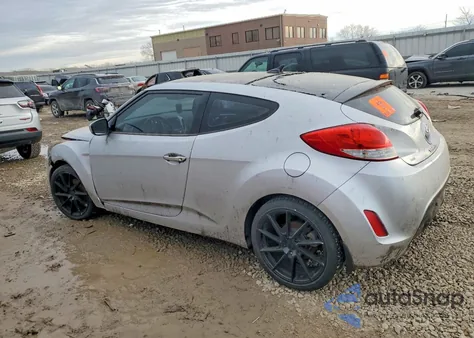 2013 Hyundai Veloster z USA, uszkodzony, nr VIN KMHTC6AD4DU115025